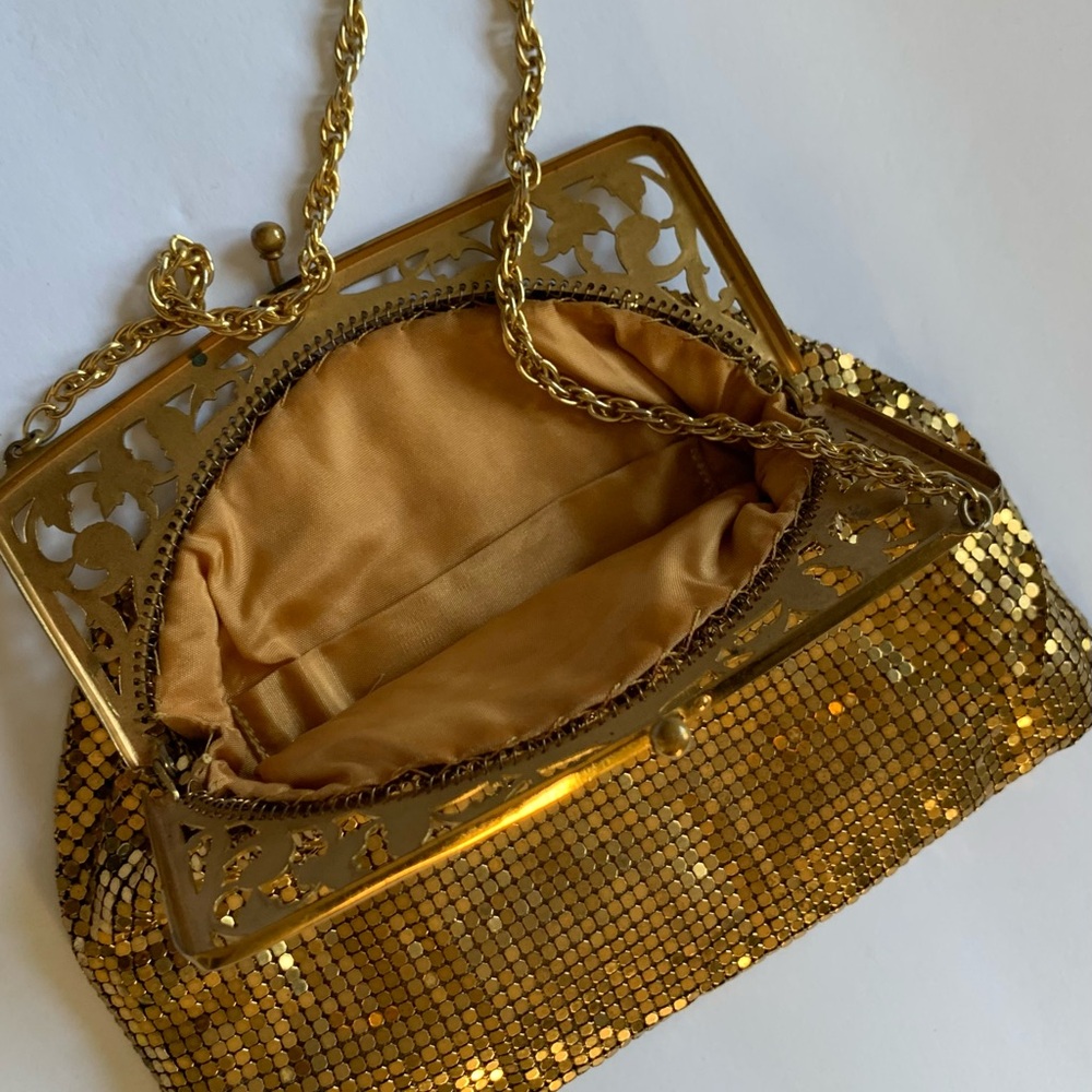 Vintage 1970’s Gold Whiting and Davis Co Mesh Purse Bag Metallic